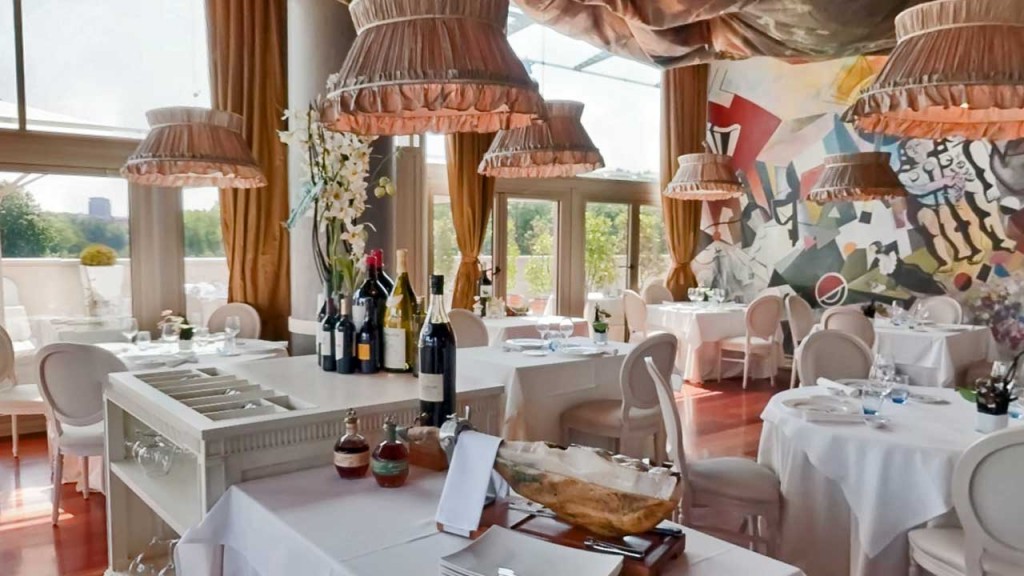 Comedor principal de Restaurante Etxanobe Bilbao